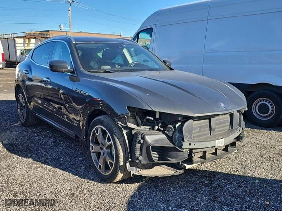 2018 Maserati Levante GranLusso with VIN ZN661XUL9JX271442, listed as a Copart auction lot 49722895 with NaN miles and Clean Title. Bid and sale history available at carsss.com. Image 1.