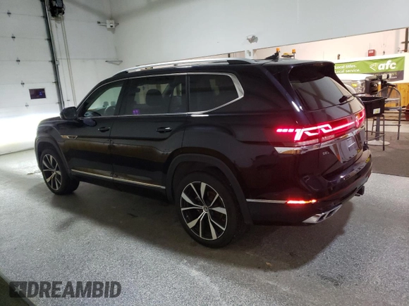 2024 Volkswagen Atlas SEL Premium R-Line with VIN 1V2FR2CA6RC506944, listed as a Copart auction lot 84018054 with 5,616 mi miles and Clean title. Bid and sale history available at DreamBid. Image 2.