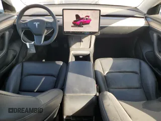 2023 Tesla Model 3 z VIN 5YJ3E1EA7PF430495, wystawiony jako Copart lot #64046515 z przebiegiem 32 829 mil mil oraz Szkoda całkowita • Salvage title. Historia ofert i sprzedaży dostępna na DreamBid. Obrazek 8.
