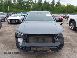2021 Volvo XC40 Inscription with VIN YV4162UL2M2432602, listed as a IAAI auction lot 42331915 with 54,195 mi miles and . Bid and sale history available at DreamBid. Image 13.