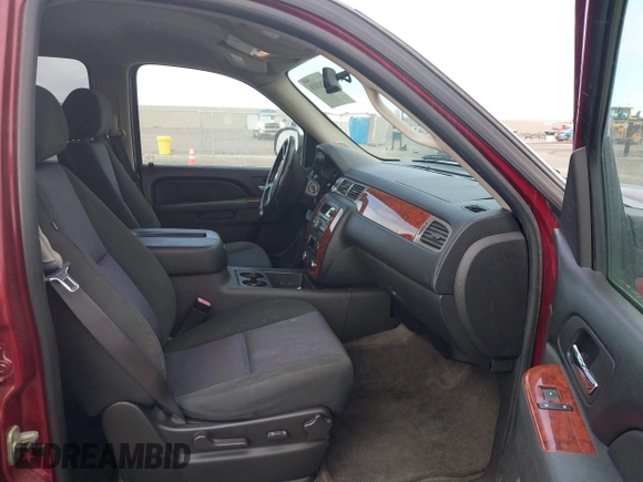 2010 Chevrolet Tahoe LS with VIN 1GNUCAE00AR156681, listed as a IAAI auction lot 41782438 with 303,979 mi miles and . Bid and sale history available at DreamBid. Image 5.