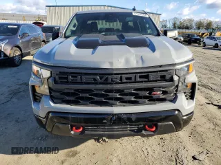 2024 Chevrolet Silverado 1500 Custom Trail Boss with VIN 3GCUDCED4RG140550, listed as a Copart auction lot 81046584 with 5,425 mi miles and Salvage Title. Bid and sale history available at carsss.com. Image 5.