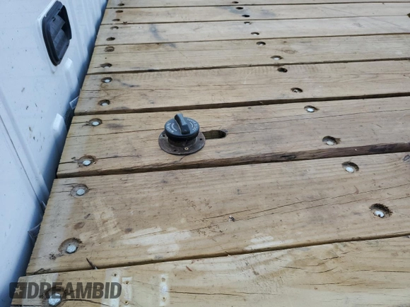 2004 Ford F-250 z VIN 1FDNF20L24ED29183, wystawiony jako Copart lot #61959525 z przebiegiem 217 046 mil mil oraz Szkoda całkowita • Salvage title. Historia ofert i sprzedaży dostępna na DreamBid. Obrazek 10.