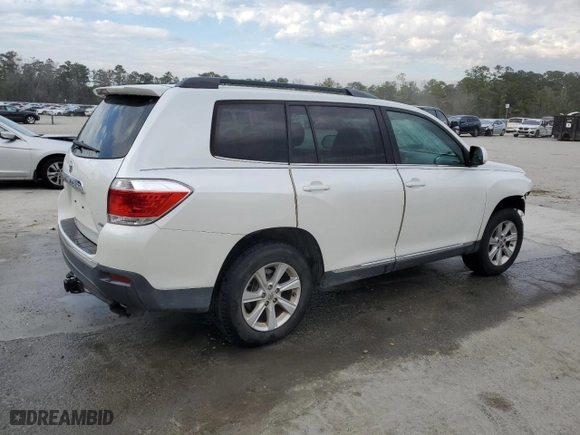 2011 Toyota Highlander with VIN 5TDBK3EH4BS091082, listed as a Copart auction lot 46053535 with 206,201 mi miles and Salvage Title. Bid and sale history available at carsss.com. Image 3.