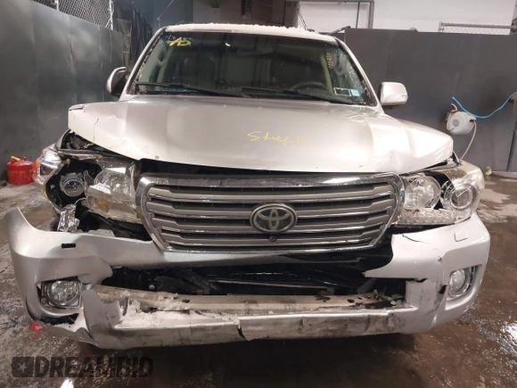 2013 Toyota Land Cruiser with VIN JTMHY7AJ8D4011273, listed as a IAAI auction lot 41351783 with 121,192 mi miles. Bid and sale history available at carsss.com. Image 6.