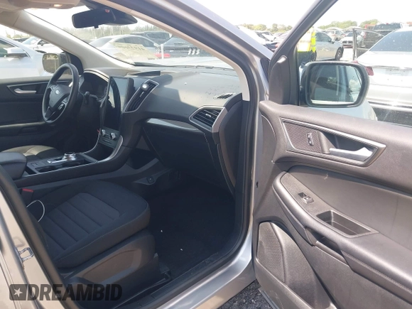 2024 Ford Edge SE with VIN 2FMPK4G91RBA63054, listed as a IAAI auction lot 41973609 with 14,707 mi miles and . Bid and sale history available at DreamBid. Image 5.
