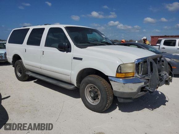 2000 Ford Excursion XLT z VIN 1FMSU41F0YEC90872, wystawiony jako Copart lot #77243644 z przebiegiem 90 302 mil mil oraz Szkoda całkowita • Salvage title. Historia ofert i sprzedaży dostępna na DreamBid. Obrazek 4.