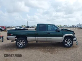 2004 Chevrolet Silverado 1500 Z71 with VIN 1GCEK19T94Z267299, listed as a IAAI auction lot 42093041 with 291,669 mi miles and . Bid and sale history available at DreamBid. Image 13.