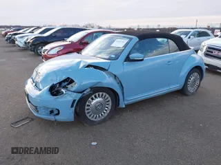 2013 Volkswagen Beetle 2.5L with VIN 3VW5P7AT9DM811542, listed as a IAAI auction lot 41683361 with 79,018 mi miles and . Bid and sale history available at DreamBid. Image 17.