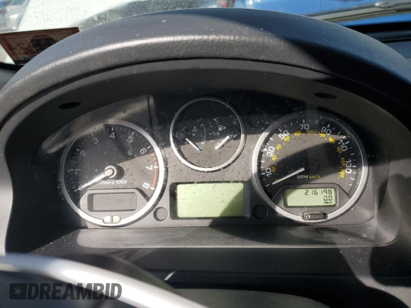 2011 Land Rover LR2 HSE with VIN SALFR2BN6BH275597, listed as a Copart auction lot 42213075 with 216,198 mi miles and Salvage title. Bid and sale history available at DreamBid. Image 9.