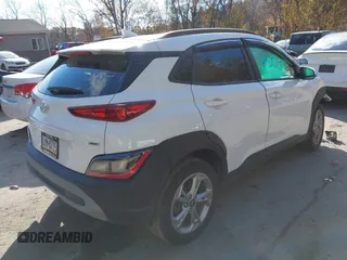 2023 Hyundai Kona SEL with VIN KM8K6CAB6PU955473, listed as a IAAI auction lot 40722504 with 25,675 mi miles. Bid and sale history available at carsss.com. Image 4.
