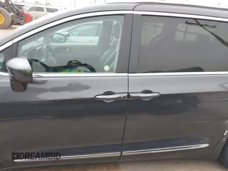 2018 Chrysler Pacifica Touring L with VIN 2C4RC1BG2JR116273, listed as a IAAI auction lot 41922292 with 125,159 mi miles and . Bid and sale history available at DreamBid. Image 14.
