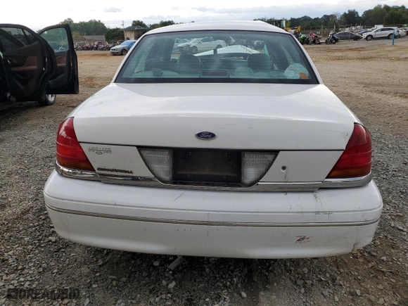 2003 Ford Crown Victoria LX with VIN 2FAFP74W03X158931, listed as a Copart auction lot 71588824 with 165,074 mi miles and Salvage Title. Bid and sale history available at carsss.com. Image 6.