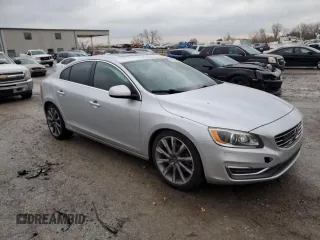 2015 Volvo S60 T6 Drive-E Platinum with VIN YV149MFMXF2335458, listed as a Copart auction lot 80777934 with 140,790 mi miles and Salvage title. Bid and sale history available at DreamBid. Image 4.
