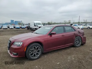 2018 Chrysler 300 S z VIN 2C3CCAGG9JH165768, wystawiony jako Copart lot #53819645 z przebiegiem 43 403 mil mil oraz Szkoda całkowita • Salvage title. Historia ofert i sprzedaży dostępna na DreamBid. Obrazek 1.