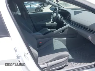 2024 Hyundai Elantra SEL с VIN KMHLM4DG0RU672240, выставлен на аукционе IAAI как лот 42190278 с пробегом 28 084 миль миль и . История ставок и продаж доступна на DreamBid. Изображение 5.