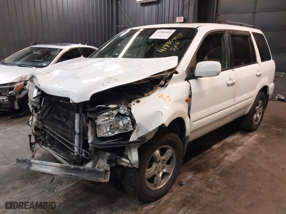 2007 Honda Pilot EX-L with VIN 5FNYF18507B019943, listed as a IAAI auction lot 41986403 with 179,379 mi miles. Bid and sale history available at carsss.com. Image 20.