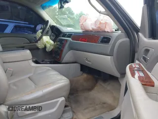 2007 Chevrolet Tahoe LTZ with VIN 1GNFK13037J115628, listed as a IAAI auction lot 41962150 with Not provided miles and . Bid and sale history available at DreamBid. Image 5.