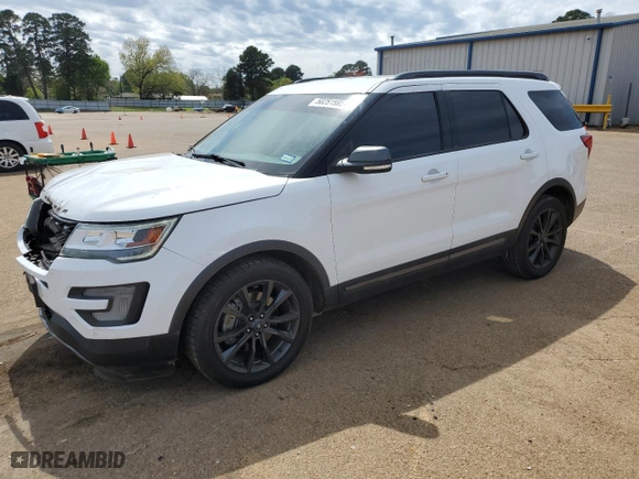 2017 Ford Explorer XLT with VIN 1FM5K7D88HGA73382, listed as a Copart auction lot 50251595 with 187,773 mi miles and Salvage Title. Bid and sale history available at carsss.com. Image 1.