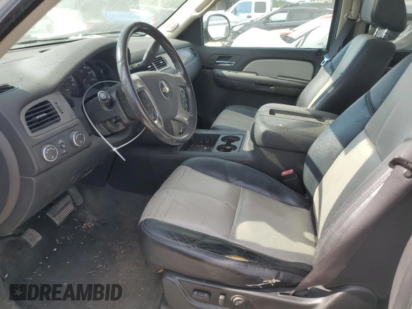 2008 Chevrolet Suburban LT w/3LT with VIN 3GNFK16308G186374, listed as a Copart auction lot 66781034 with 268,063 mi miles and Salvage Title. Bid and sale history available at carsss.com. Image 7.