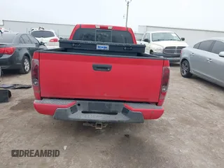 2004 Chevrolet Colorado LS ZQ8 with VIN 1GCCS196348188427, listed as a IAAI auction lot 41493119 with 121,487 mi miles. Bid and sale history available at carsss.com. Image 17.