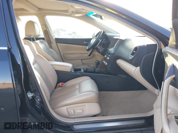 2013 Nissan Maxima S z VIN 1N4AA5AP2DC823212, wystawiony jako IAAI lot #41195799 z przebiegiem 216 924 mil mil oraz . Historia ofert i sprzedaży dostępna na DreamBid. Obrazek 5.