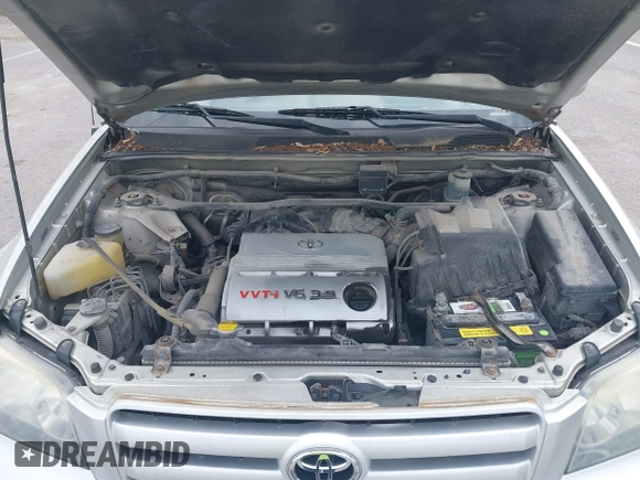 2004 Toyota Highlander z VIN JTEEP21A840019174, wystawiony jako IAAI lot #42343076 z przebiegiem 301 156 mil mil oraz . Historia ofert i sprzedaży dostępna na DreamBid. Obrazek 10.