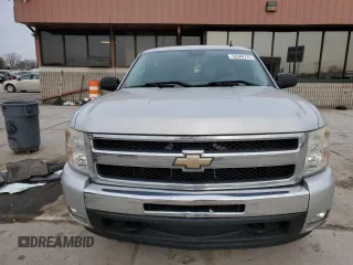 2010 Chevrolet Silverado 1500 LT with VIN 1GCSKSE39AZ155984, listed as a Copart auction lot 52940725 with Not Provided miles and Salvage Title. Bid and sale history available at DreamBid. Image 5.