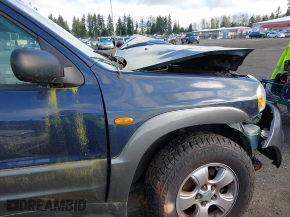 2004 Mazda Tribute LX with VIN 4F2CZ94114KM12271, listed as a IAAI auction lot 41955165 with Not Provided miles and . Bid and sale history available at carsss.com. Image 13.