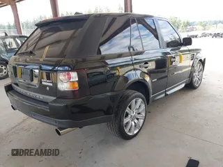 2007 Land Rover Range Rover Sport SC с VIN SALSH23497A110098, выставлен на аукционе IAAI как лот 42524882 с пробегом 125 065 миль миль и . История ставок и продаж доступна на DreamBid. Изображение 4.