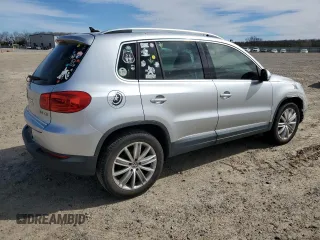 2012 Volkswagen Tiguan SE with VIN WVGAV7AX4CW520340, listed as a Copart auction lot 48210815 with 120,006 mi miles and Clean title. Bid and sale history available at DreamBid. Image 3.