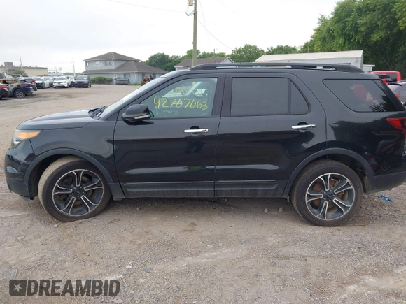 2014 Ford Explorer Sport with VIN 1FM5K8GT9EGC44111, listed as a IAAI auction lot 42707063 with 175,528 mi miles and . Bid and sale history available at DreamBid. Image 14.