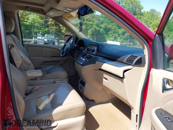 2006 Honda Odyssey EX-L with VIN 5FNRL38756B442865, listed as a IAAI auction lot 42115076 with 183,208 mi miles. Bid and sale history available at carsss.com. Image 5.