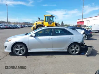 2014 Toyota Camry L with VIN 4T1BF1FK6EU853326, listed as a IAAI auction lot 41874392 with 134,532 mi miles. Bid and sale history available at carsss.com. Image 14.
