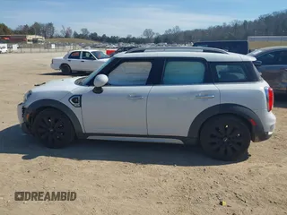 2019 MINI Countryman Cooper S с VIN WMZYT5C53K3G93102, выставлен на аукционе IAAI как лот 41703882 с пробегом 71 581 миль миль и . История ставок и продаж доступна на DreamBid. Изображение 14.