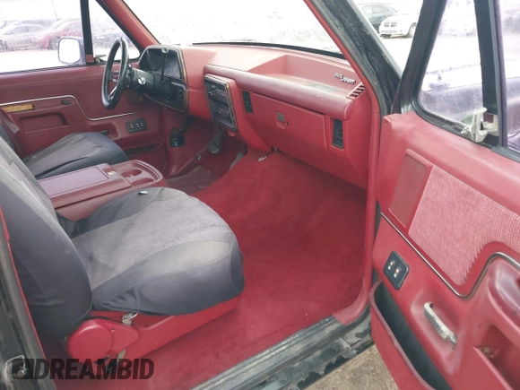 1990 Ford F-150 with VIN 1FTEX15H0LKB34683, listed as a IAAI auction lot 41468440 with 23,706 mi miles. Bid and sale history available at carsss.com. Image 5.