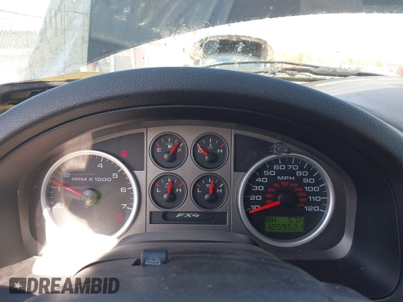 2006 Ford F-150 XLT with VIN 1FTPX14536NA73347, listed as a IAAI auction lot 41762853 with 125,952 mi miles. Bid and sale history available at carsss.com. Image 7.
