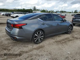 2022 Nissan Altima 2.0 SR with VIN 1N4AL4CV3NN310654, listed as a Copart auction lot 77949304 with 69,558 mi miles and Salvage Title. Bid and sale history available at carsss.com. Image 3.