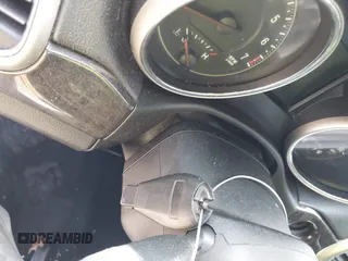 2011 Jeep Grand Cherokee Laredo с VIN 1J4RR4GG0BC641071, выставлен на аукционе IAAI как лот 42460718 с пробегом Не указан миль и . История ставок и продаж доступна на DreamBid. Изображение 11.