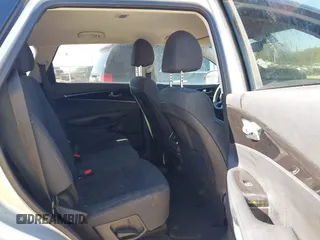 2019 Kia Sorento LX V6 with VIN 5XYPG4A59KG558518, listed as a IAAI auction lot 41808458 with 110,454 mi miles. Bid and sale history available at carsss.com. Image 8.