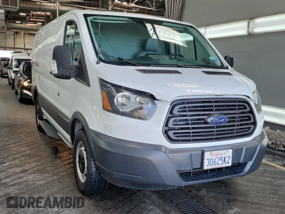 2017 Ford Transit z VIN 1FTYR1YM1HKB36417, wystawiony jako IAAI lot #42617602 z przebiegiem 96 942 mil mil oraz . Historia ofert i sprzedaży dostępna na DreamBid. Obrazek 38.