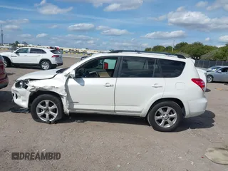 2011 Toyota RAV4 Ltd with VIN 2T3YF4DV0BW054041, listed as a IAAI auction lot 41647536 with 112,589 mi miles. Bid and sale history available at carsss.com. Image 14.