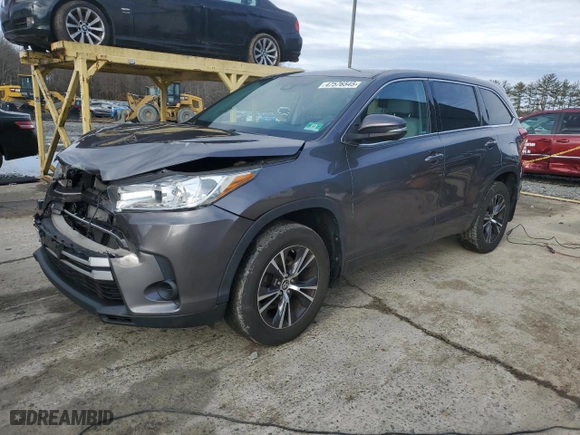 2018 Toyota Highlander LE with VIN 5TDBZRFH6JS821036, listed as a Copart auction lot 47576545 with 73,101 mi miles and Salvage Title. Bid and sale history available at carsss.com. Image 1.