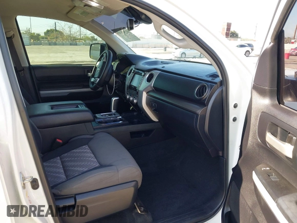 2018 Toyota Tundra 2WD SR5 with VIN 5TFEM5F11JX128585, listed as a IAAI auction lot 41965169 with 83,149 mi miles. Bid and sale history available at carsss.com. Image 5.