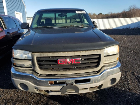 2003 GMC Sierra 1500 with VIN 1GTEC14X53Z311417, listed as a Copart auction lot 85682604 with 184,023 mi miles and Clean Title. Bid and sale history available at carsss.com. Image 5.