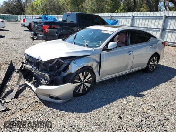 2020 Nissan Altima 2.5 SL with VIN 1N4BL4EV7LC123086, listed as a Copart auction lot 47105205 with 0 mi miles and Non Repairable. Bid and sale history available at carsss.com. Image 1.