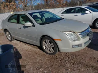 2008 Ford Fusion SEL with VIN 3FAHP08118R156805, listed as a IAAI auction lot 41853953 with 194,455 mi miles. Bid and sale history available at carsss.com. Image 1.