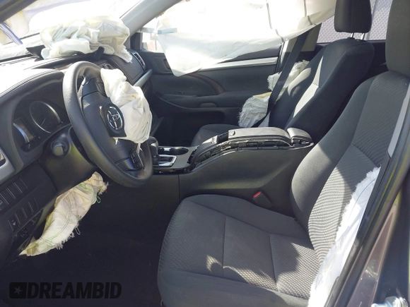 2019 Toyota Highlander Hybrid LE with VIN 5TDBGRFH3KS076303, listed as a IAAI auction lot 41770576 with 15,591 mi miles and . Bid and sale history available at DreamBid. Image 5.