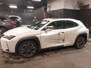 2021 Lexus UX 250h z VIN JTHP9JBH7M2051534, wystawiony jako IAAI lot #41624505 z przebiegiem 29 569 mil mil oraz . Historia ofert i sprzedaży dostępna na DreamBid. Obrazek 6.