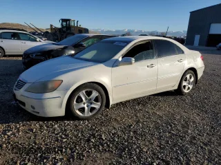 2007 Acura RL Tech Pkg with VIN JH4KB16607C004173, listed as a Copart auction lot 44694485 with 140,224 mi miles and Salvage Title. Bid and sale history available at carsss.com. Image 1.